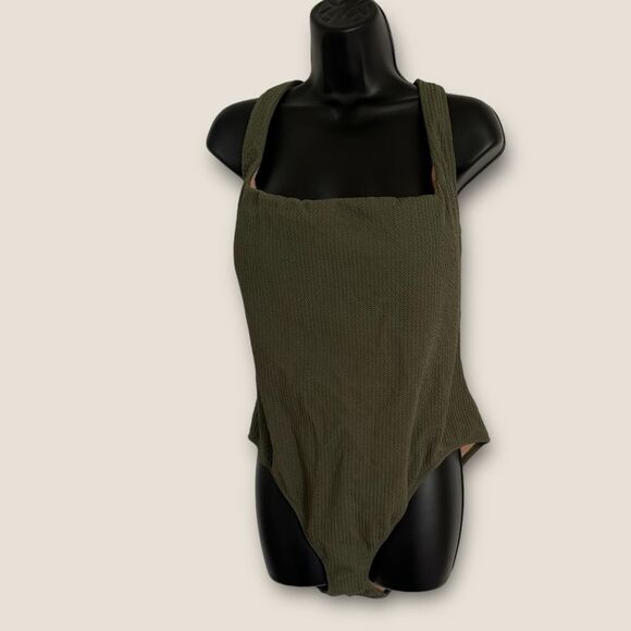 Plus size olive green bathing suit size 22, NWT - Picture 2 of 6
